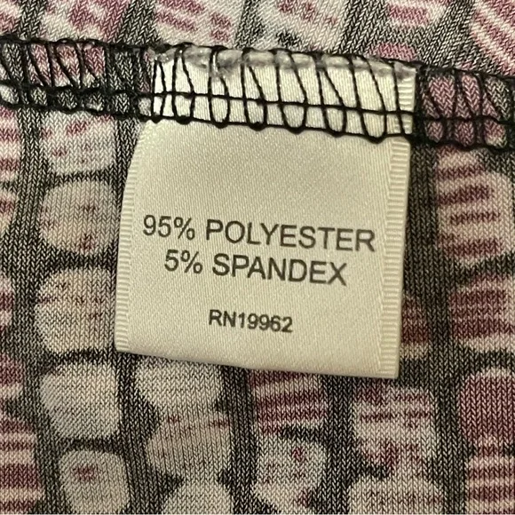 Van Heusen Women’s XL Purple and Gray Patterned Sleeveless Blouse with Ruffle - Picture 5 of 9